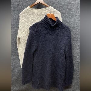 Set of two - Massimo Dutti Navy and Cream Chunky Knit Sweaters